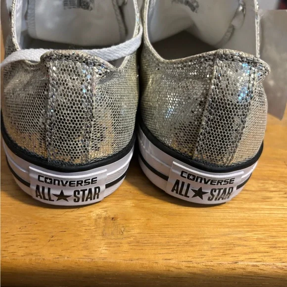 Converse Shimmering Silver Low-Tops - Picture 4 of 7